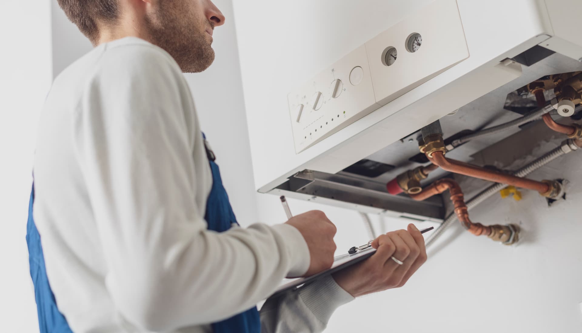 Boiler Repair Signs: Safe Checks to Make Before Calling an Engineer